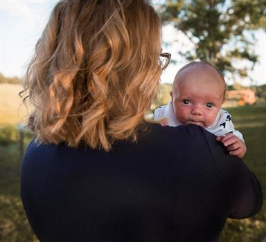 Central Iowa Maternity-Newborn Photographer